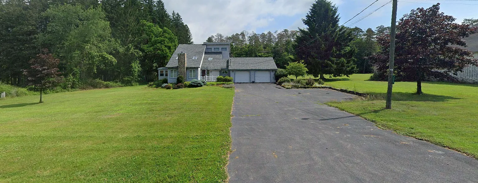 3 bed, 2.5 bath, 2252 sqft, $3,500 — Photo 1
