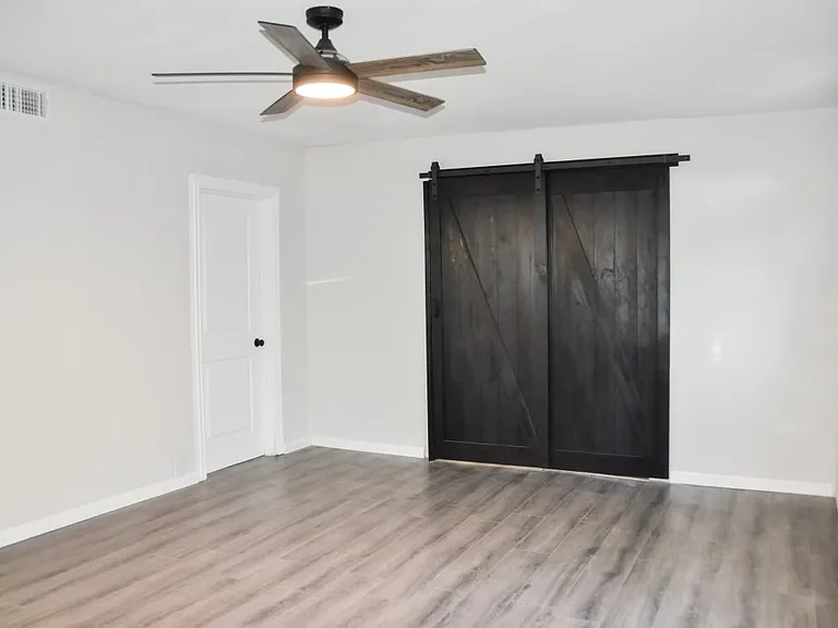 114 Yates St — Photo 3