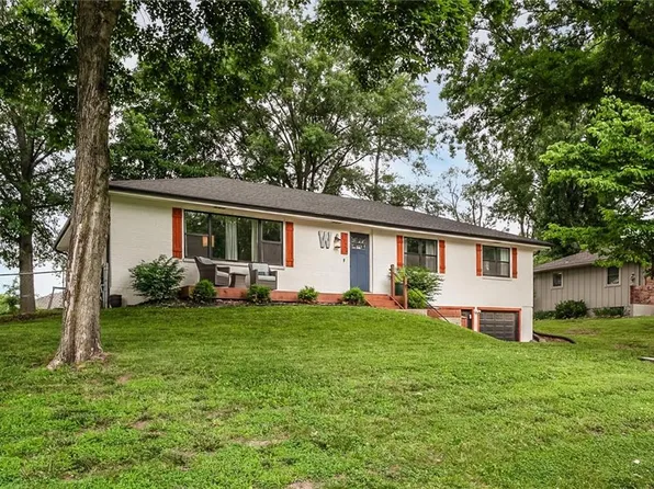 8722 N Edison Ave, Kansas City, MO 64154