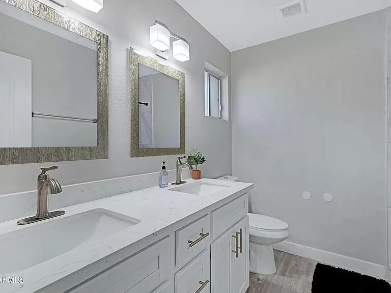 1834 E Alameda Dr — Photo 18