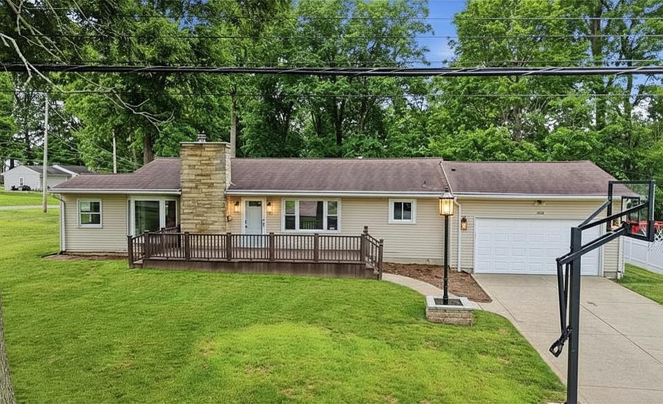 1st image of 1882 Red Oak Dr