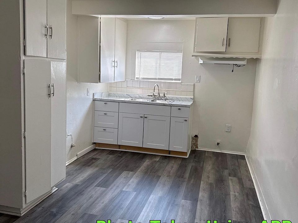 1st image of 110 E Roberts Ln #5