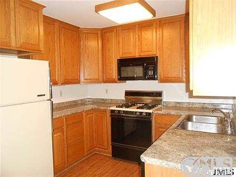 5th image of 5607 Dogwood St