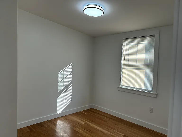 22 Berlin St — Photo 4
