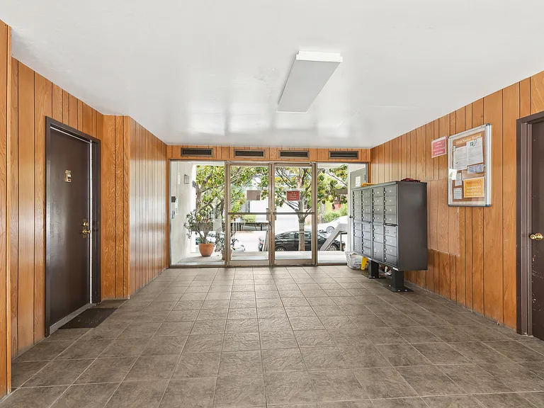 1910 Berryman Street — Photo 19