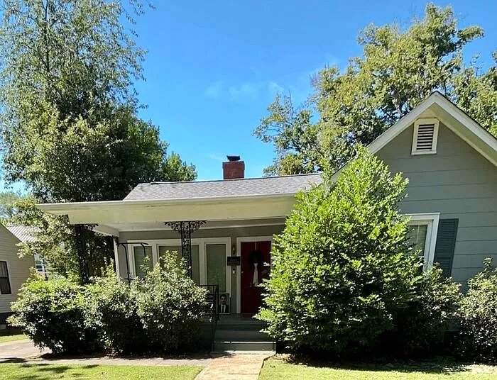 2 bed, 1.0 bath, 952 sqft, $1,450 — Photo 1