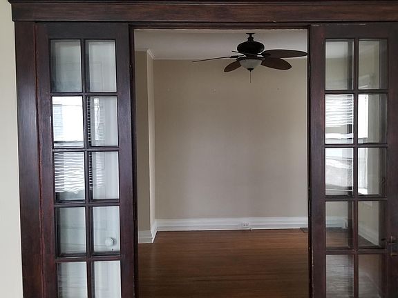 2nd image of 1116 Columbus Ave APT 1