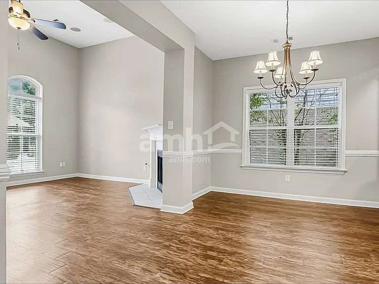 10259 Morning Hill Dr — Photo 5
