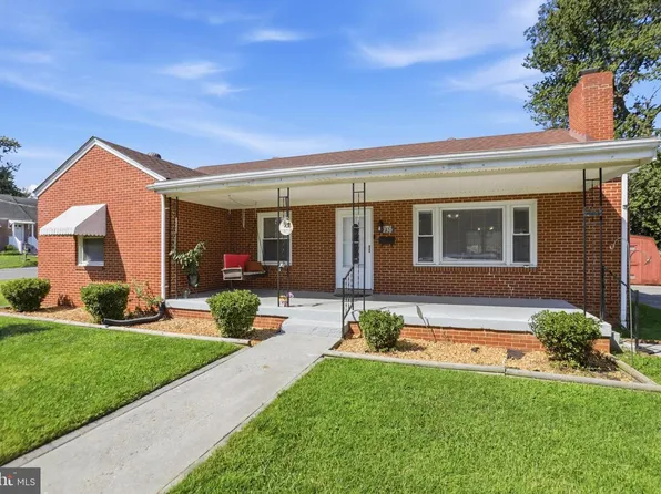 230 Randolph Ave, Front Royal, VA 22630