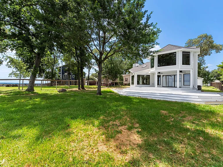 3920 Brookhaven Dr — Photo 42