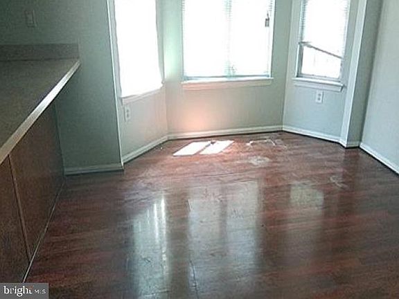 5th image of 10711 Featherstone Dr