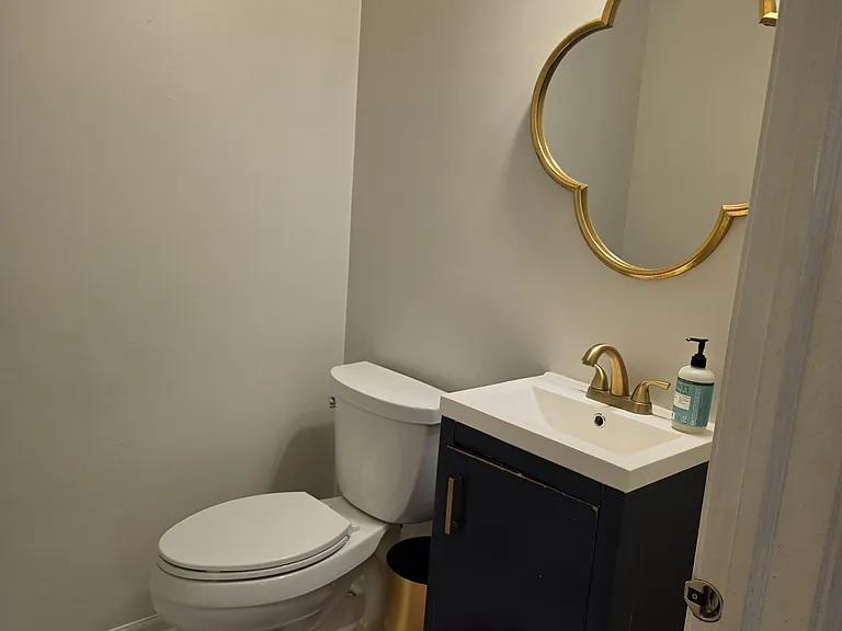84 Woodview Ct — Photo 12