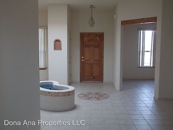3rd image of 6015 Calle Paraiso