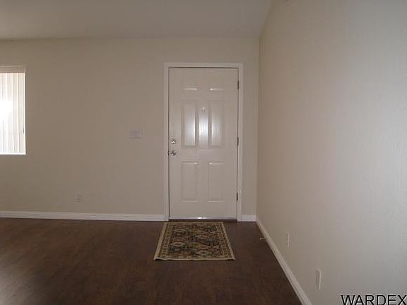 4th image of 813 McCulloch Blvd S