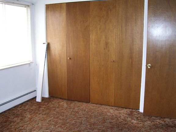 4th image of 2119 Thomas Ave APT B