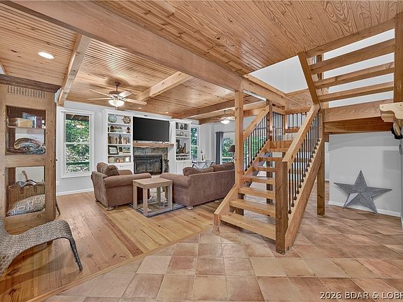 5th image of 315 Country Ridge Dr