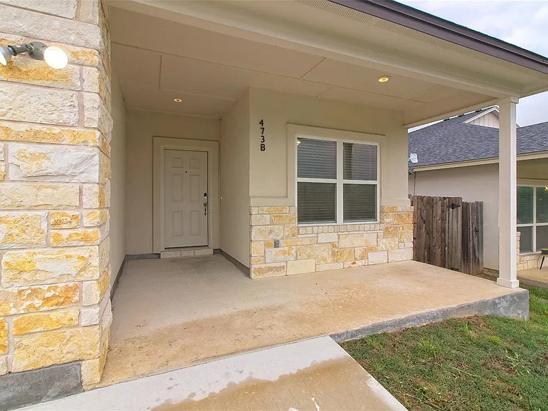 473 County Road 306 #B — Photo 4