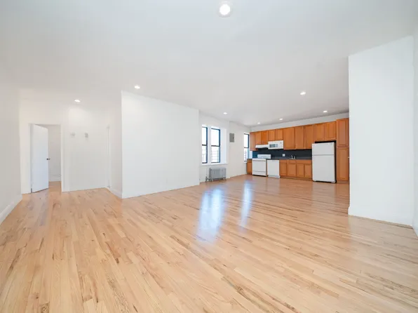 20 Sickles Street image 1 of 12