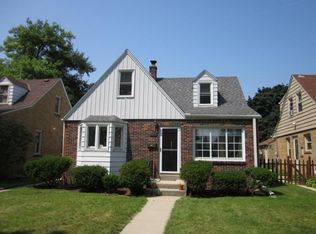 3015 N 85th St, Milwaukee, WI 53222