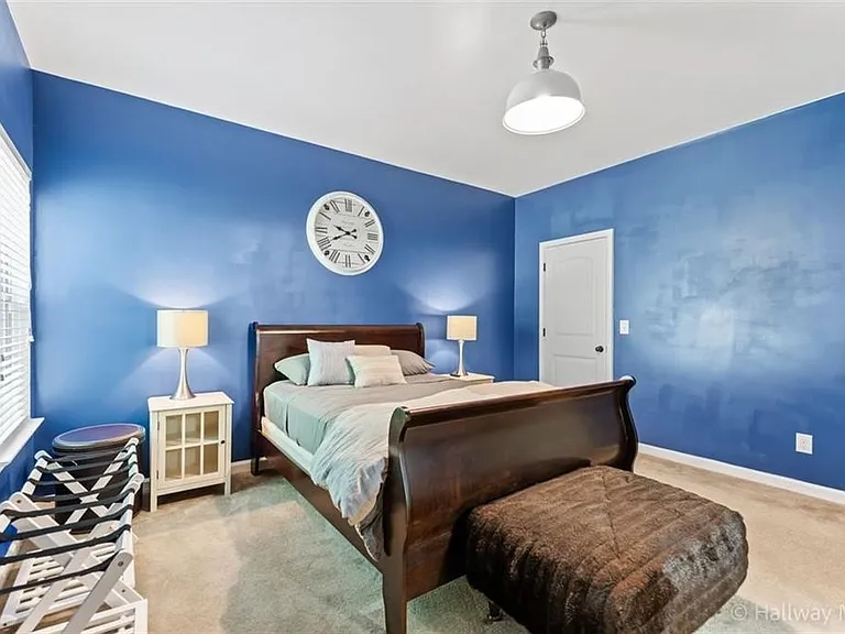 1412 English Manor Cir — Photo 10