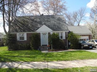 516 Ryeside Ave, New Milford, NJ 07646