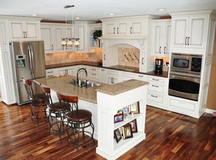21570 France Blvd, Lakeville, MN 55044