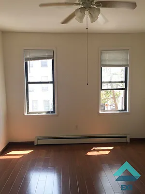 Rented by EXR | media 2