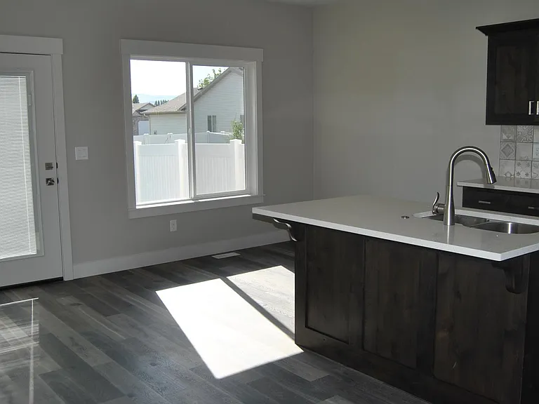 1138 Villa Vista Dr — Photo 3