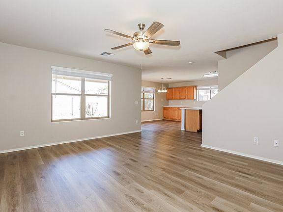 4th image of 2292 E Peach Tree Dr