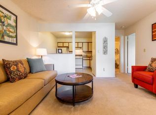 561 N Mur Len Rd #557-302, Olathe, KS 66062