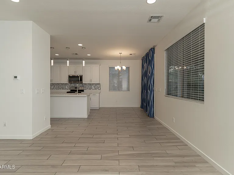 6018 W Hartford Ct — Photo 5