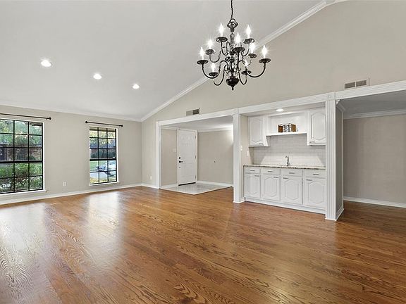 4th image of 344 Plantation Dr