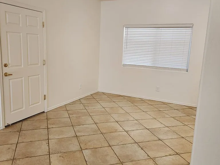 526 S Clubhouse Ln — Photo 20