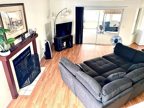 4th image of 4808 Camino Royale Dr