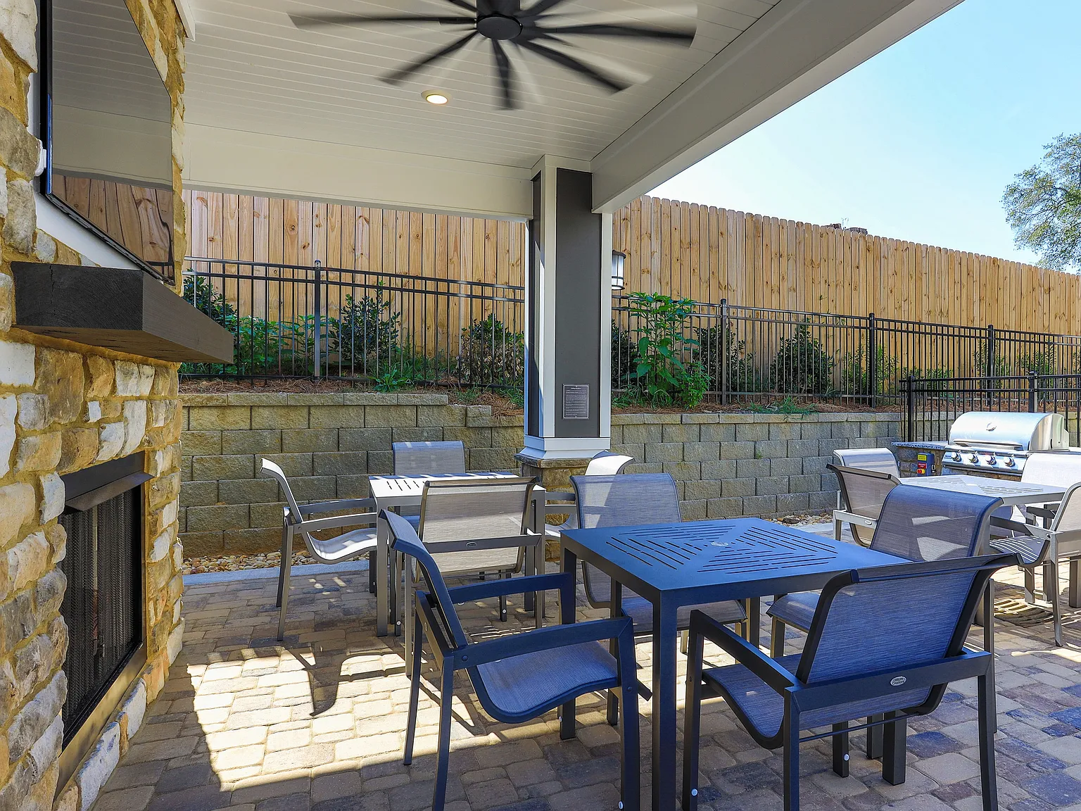Lakewood Station Apartments — photo 11