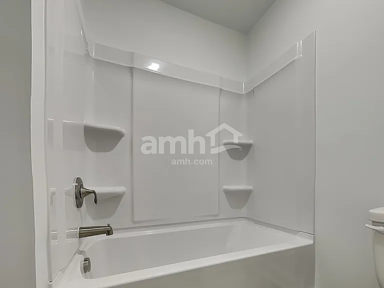 519 Armstrong Curv — Photo 18