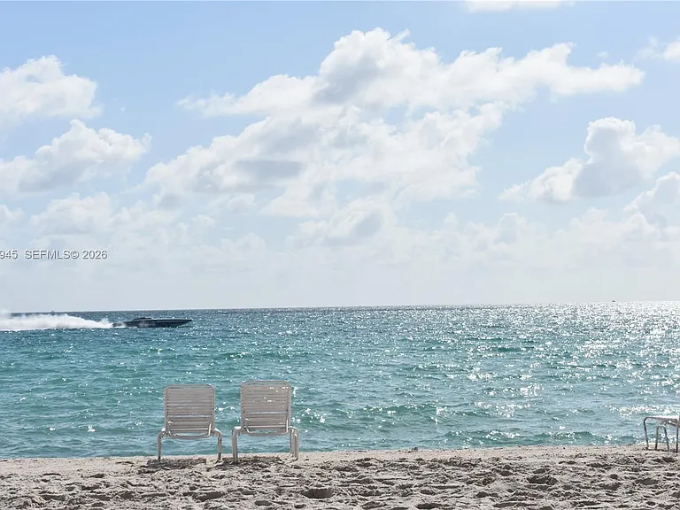 6365 Collins Ave #3804 — Photo 11
