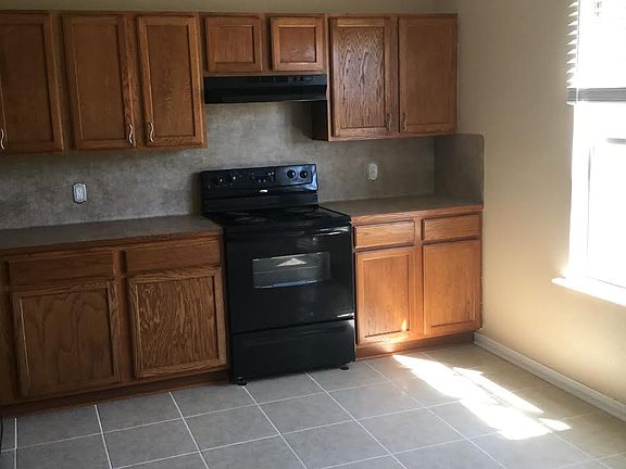 5th image of 23952 S Park Ln