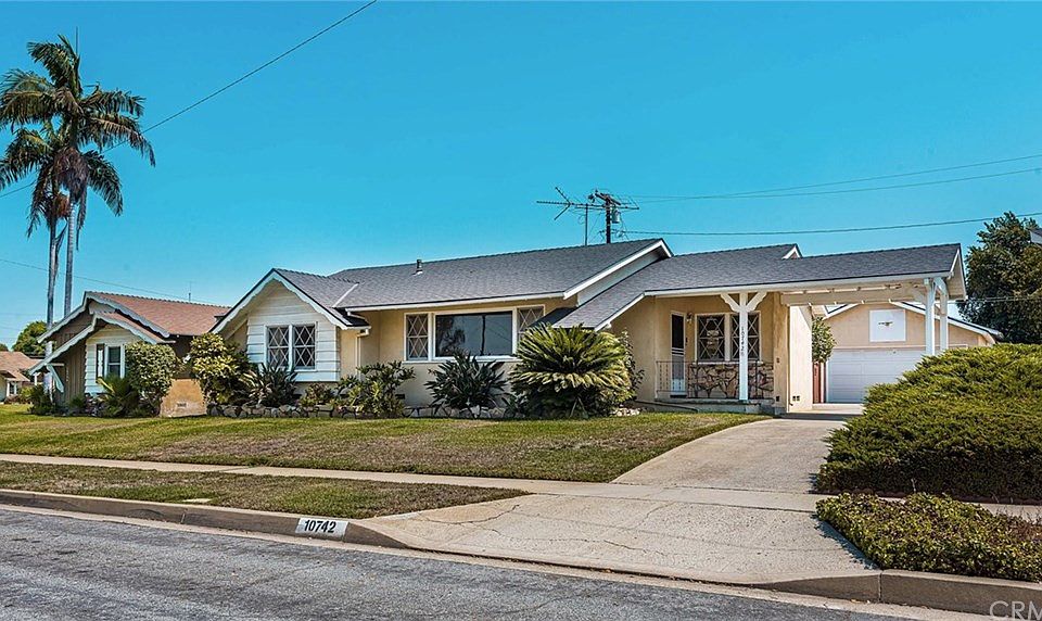 1st image of 10742 Theis Ave