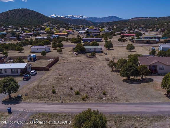 3rd image of 4 Crazy Horse Cir
