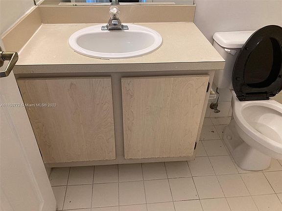 3rd image of 745 SW 148th Ave APT 809