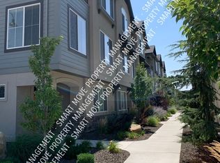 3233 E Thoroughbred Ln, Boise, ID 83716