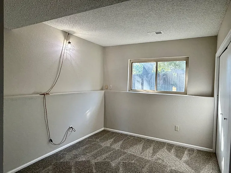 8599 Rabbitbrush Way — Photo 25