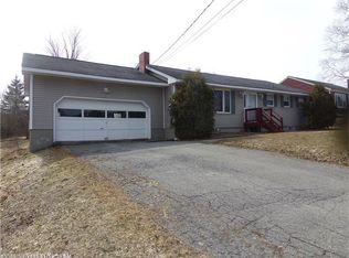 28 Dahlgren St, Caribou, ME 04736