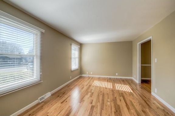 2nd image of 3320 Pine Timbers Dr