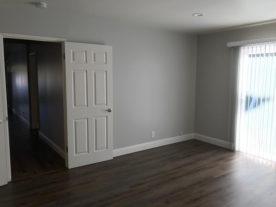 1st image of 16331 E La Chiquita Ave