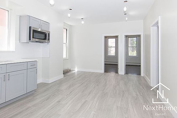 4th image of 28-12 43rd St #1