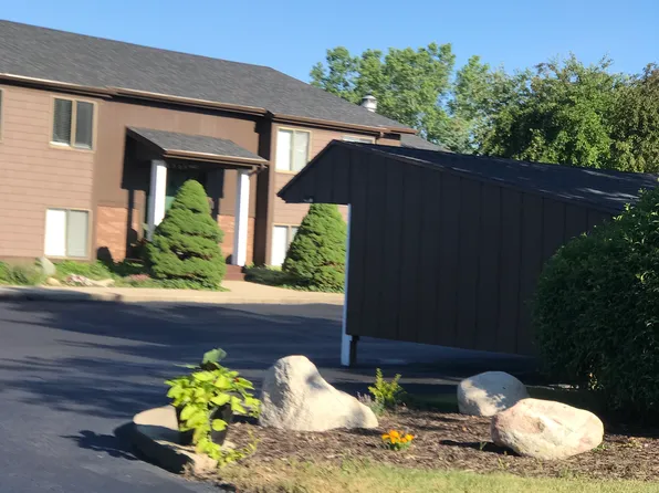 4565 Stauffer Ave SE #102, Grand Rapids, MI 49508