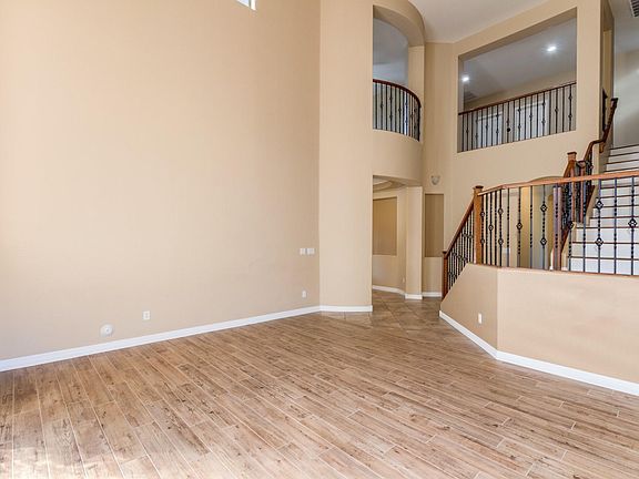 5th image of 26613 N 51st Dr