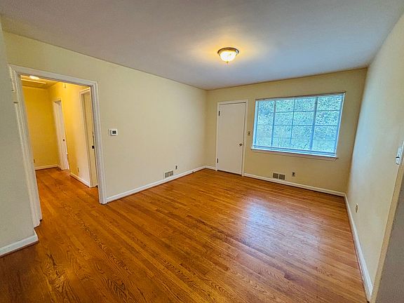 5th image of 1405 Palmer Dr